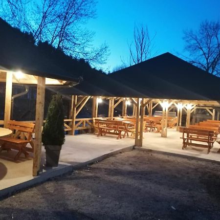 Rivera Club Bed and Breakfast Raška Eksteriør billede