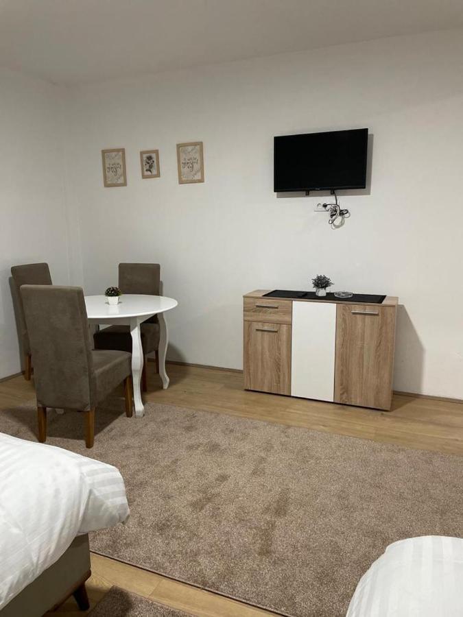 Rivera Club Bed and Breakfast Raška Eksteriør billede